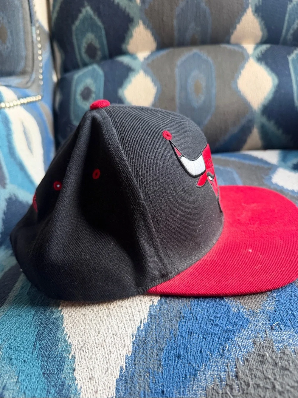 Mitchell & Ness Chicago Bulls Black & Red Snapback Hat